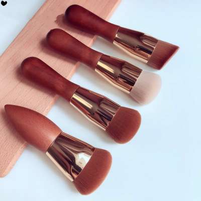 Newest 2020 single vagen gold bling makeup brushes professional princess private label soft synthetic hair brush sets vendor